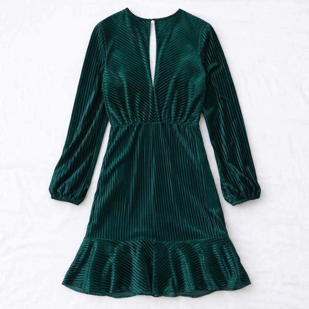 RYSE The Label Pleated Velvet Dress Women's Small Green Keyhole Open‎ Back